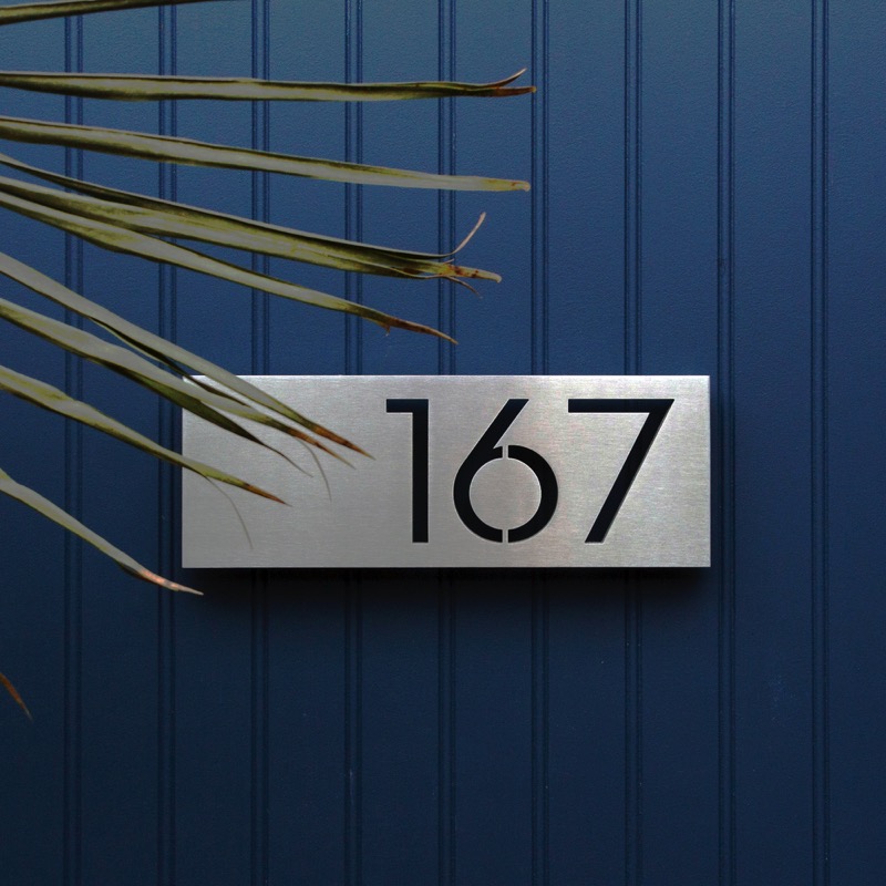 Brushed Aluminum